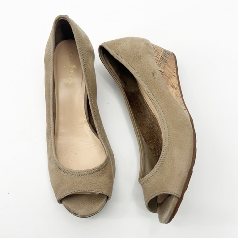 Cole Haan Nike Air Talia Peep Toe Wedges Size 7.5 Taupe Nubuck tan